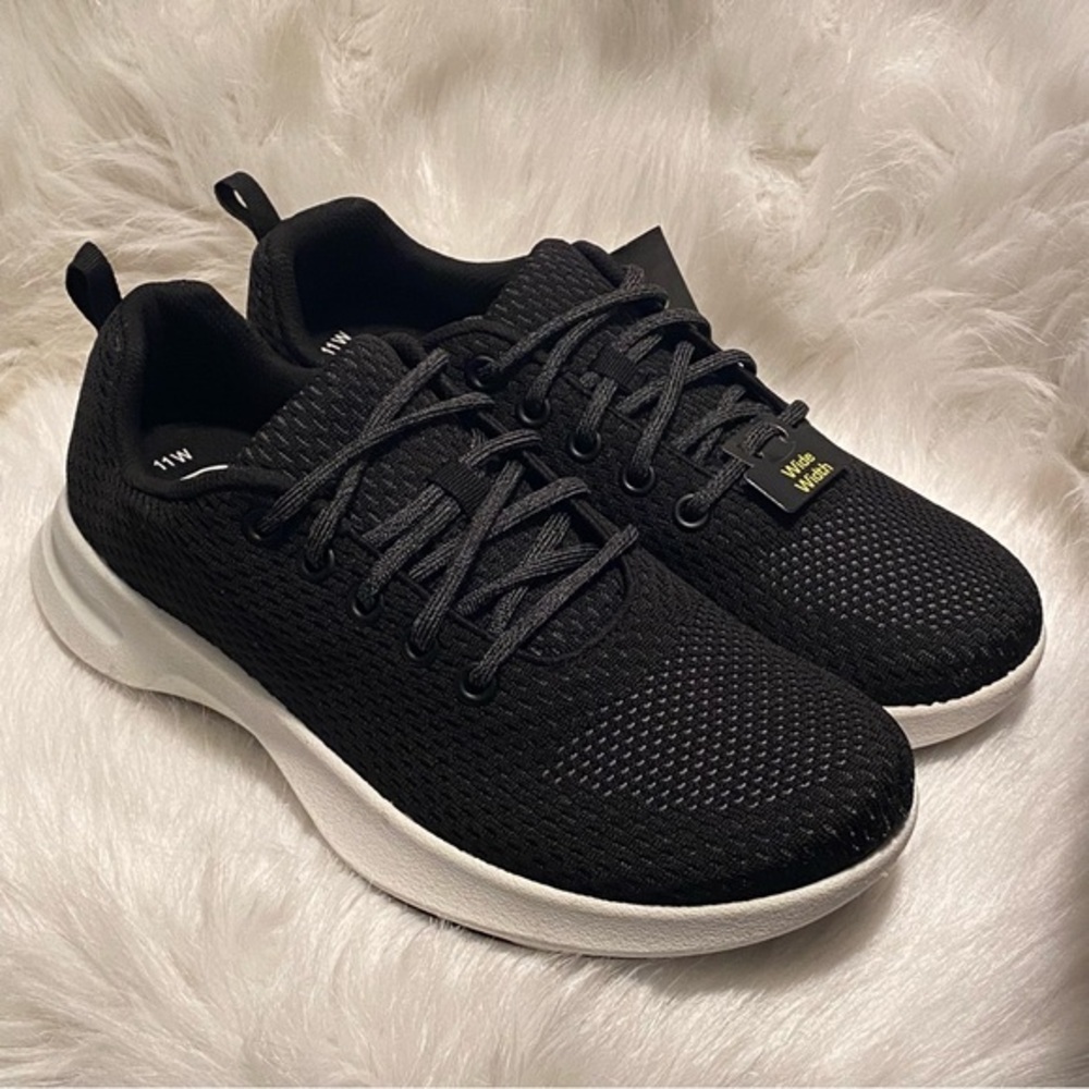 Athletic Works Black Sneakers with Knit Upper and White Sole Women’s 11 Wide